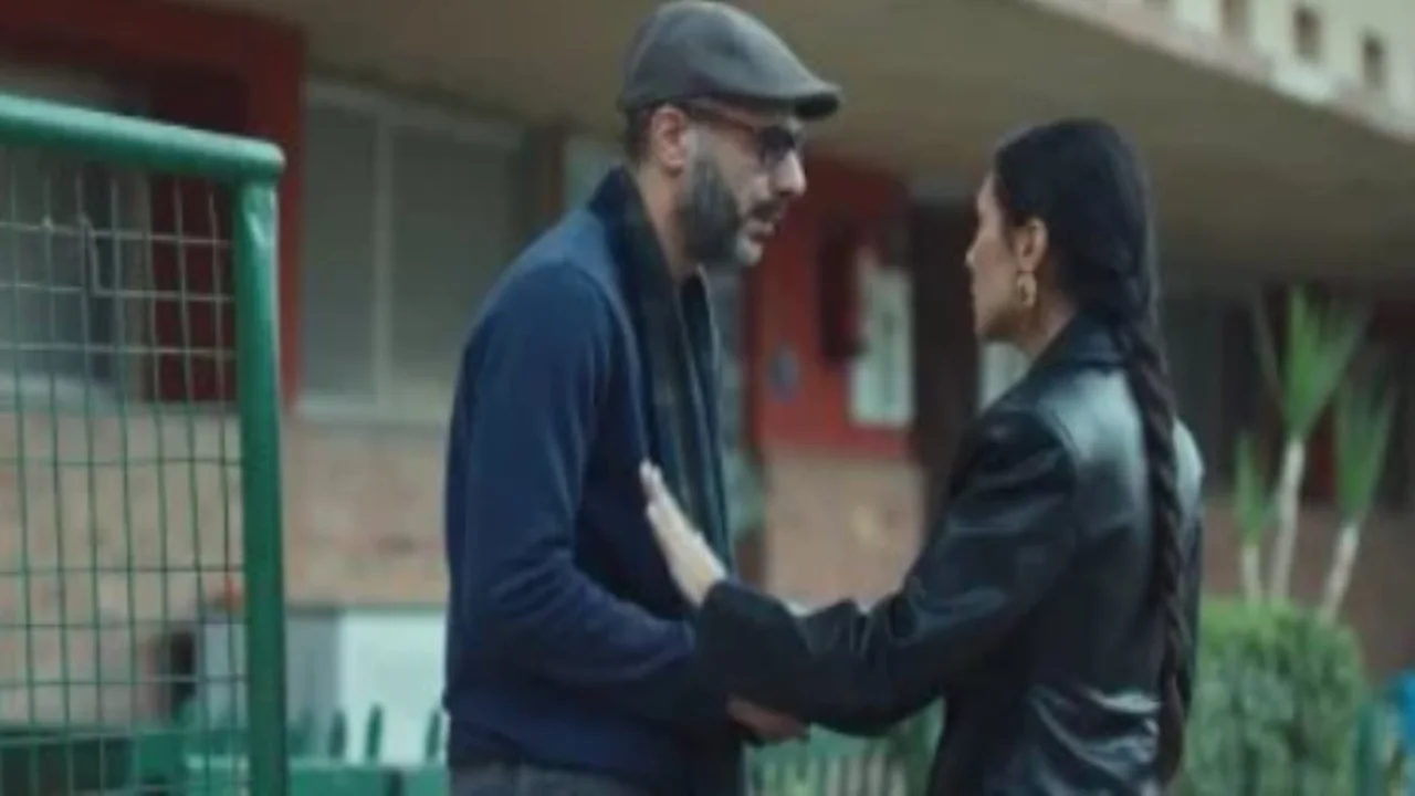 أدهم يكشف سر تعاطي المخدرات لنادية في الحلقة 11 من مسلسل أب ولكن